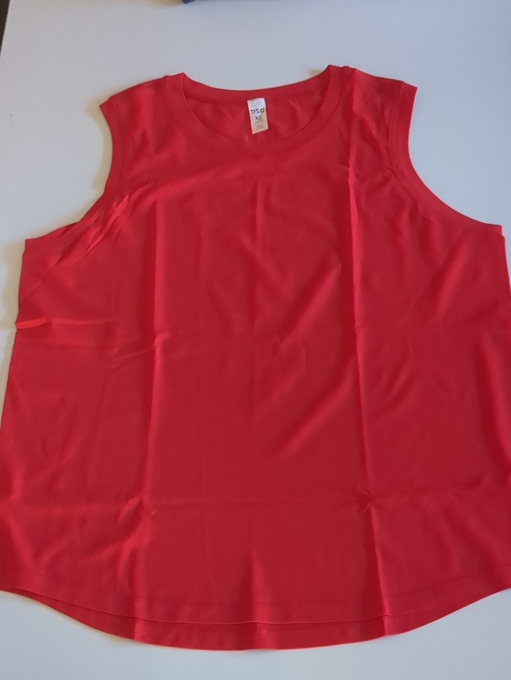 DSG Red Sleeveless Crew Neck Tank XL